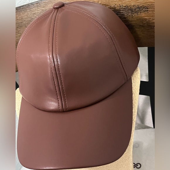 LELE SADOUGHI NWT AUTHENTIC WALNUT FAUX LEATHER BASEBALL CAP main image 15